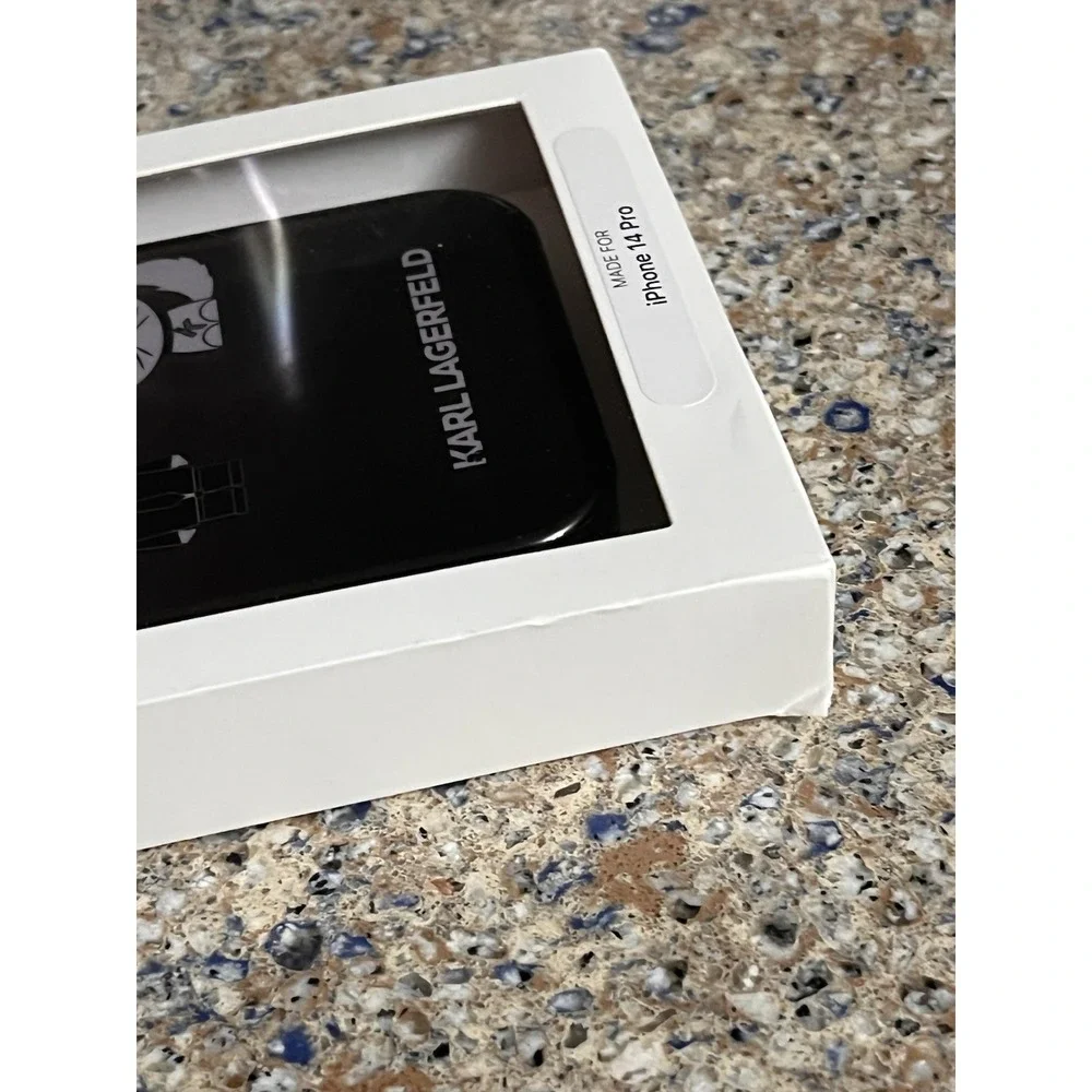 Case iPhone 14‎ pro Karl Lagerfeld MagSafe Cat Choupette Figure Black Ombré Slim